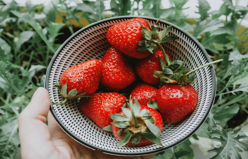 Why Eating More Berries Is the Sweetest Thing You Can Do For Your Health