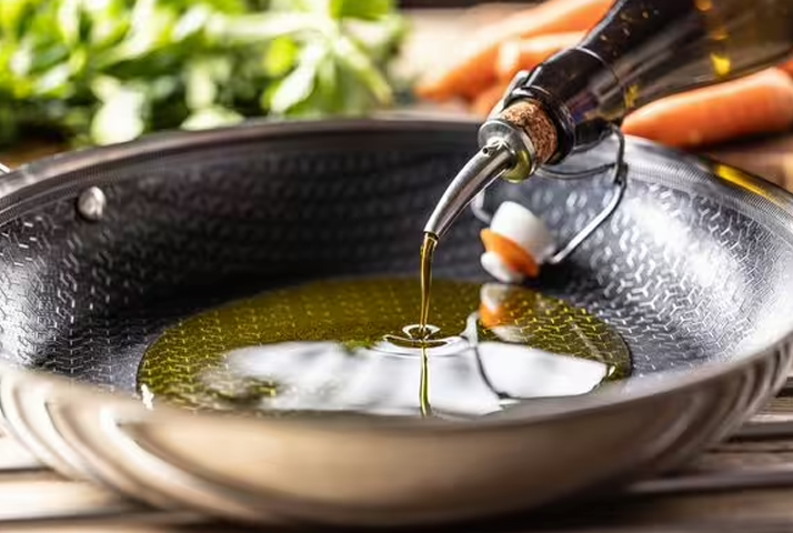 I asked experts what the ‘healthiest’ cooking oil is
